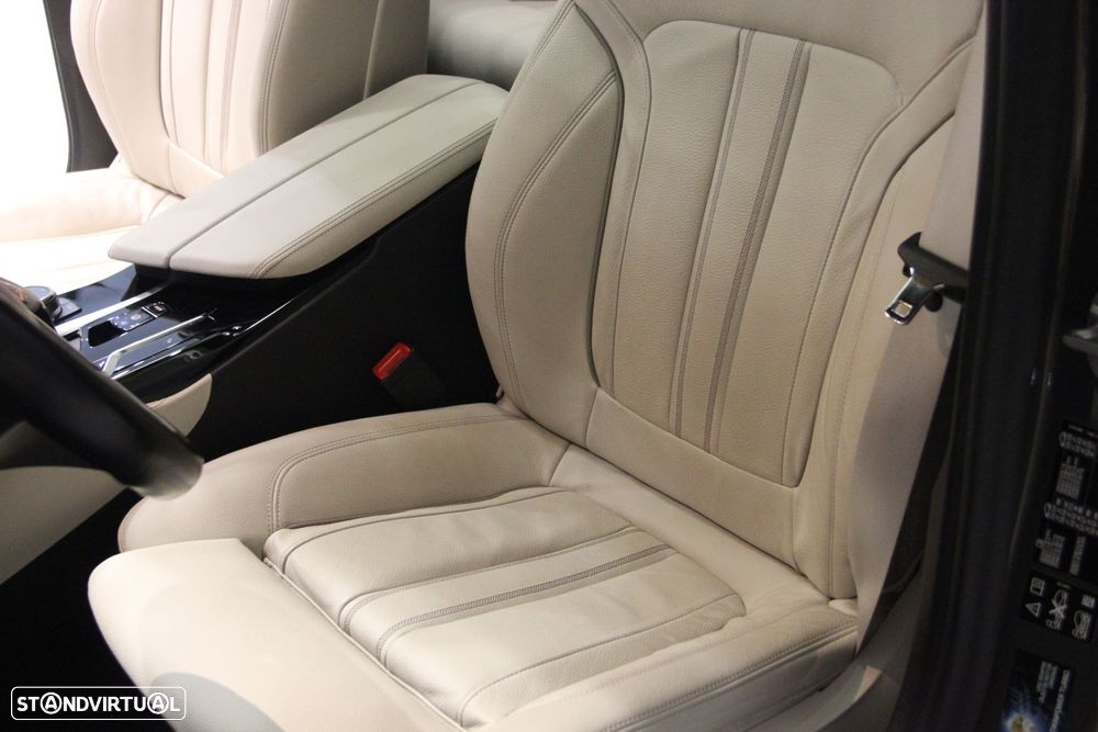 BMW 540 d xDrive Line Luxury Auto - 12