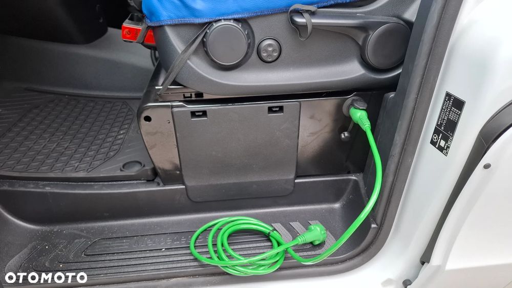 Mercedes-Benz Vito - 18