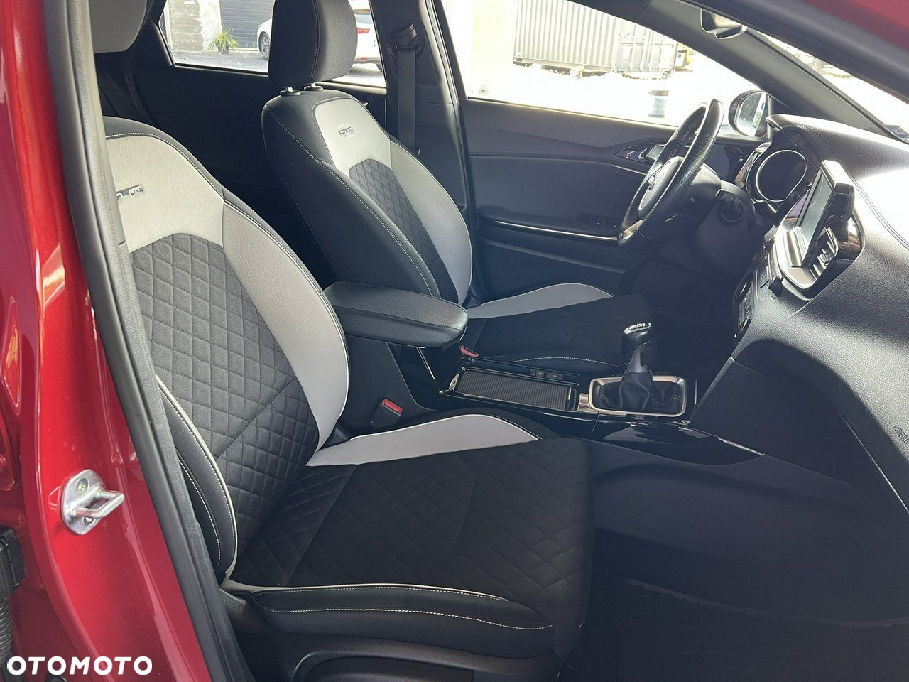 Kia ProCeed - 9