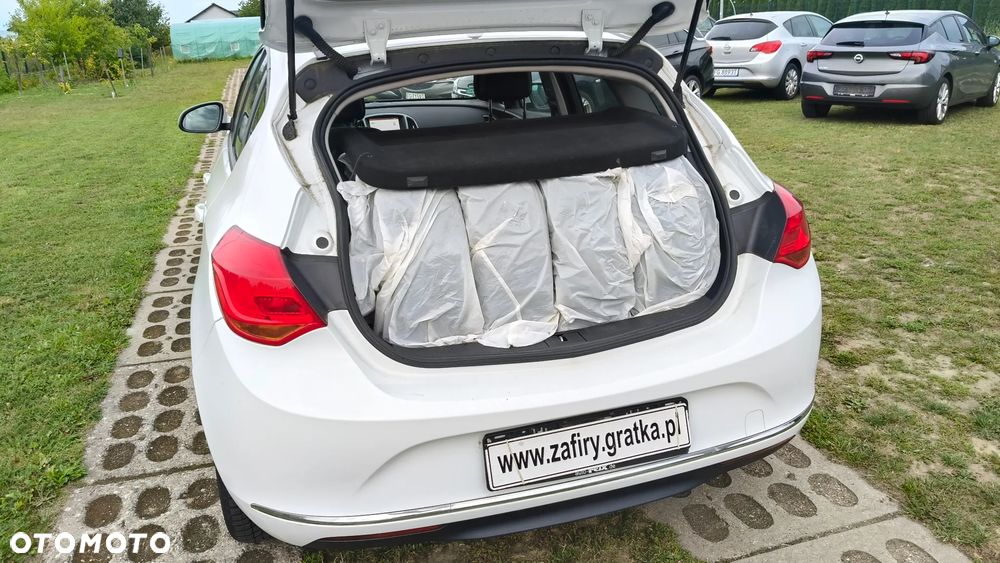 Opel Astra 1.6 Enjoy - 9