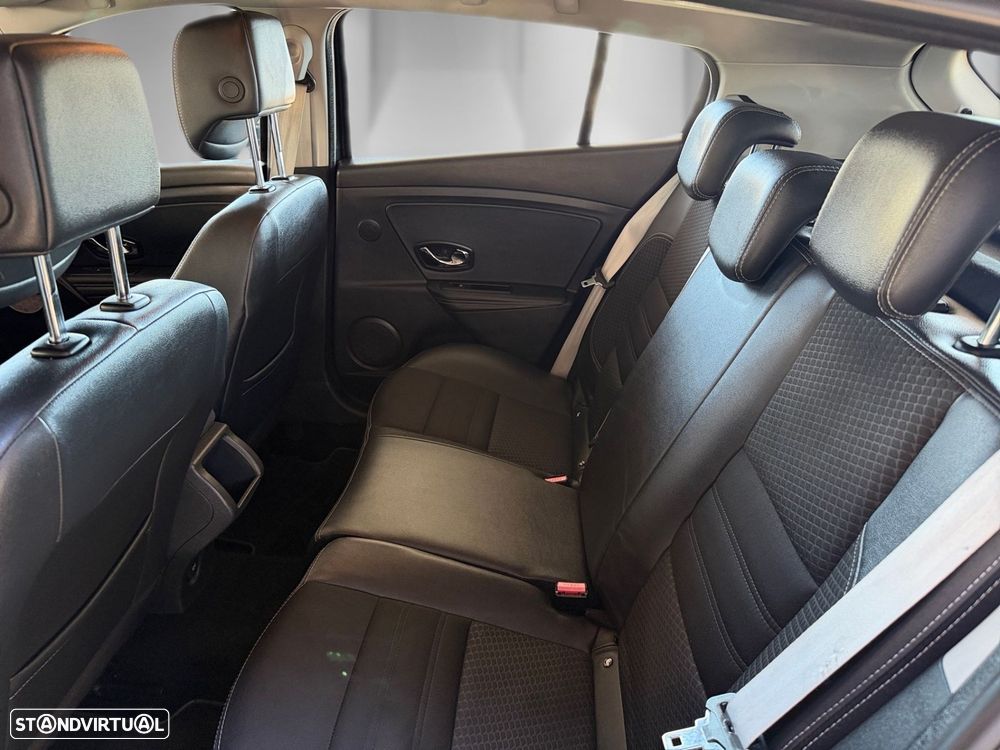 Renault Mégane 1.5 dCi Confort - 10