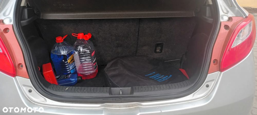 Mazda 2 1.3 Dynamic - 10