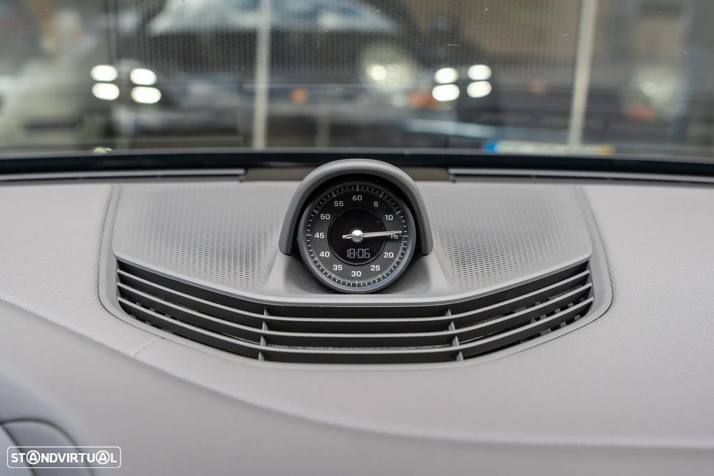 Porsche Taycan Sport Turismo Standard - 17