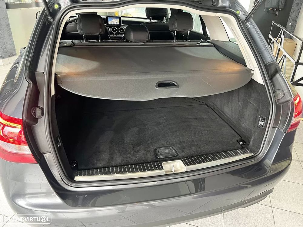 Mercedes-Benz C 180 - 23