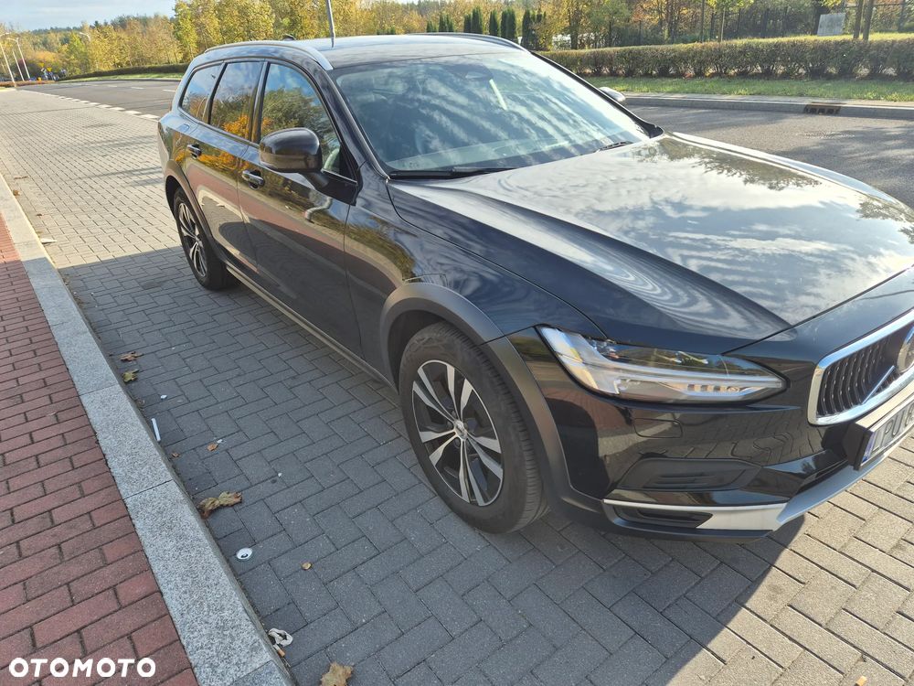 Volvo V90 Cross Country - 19
