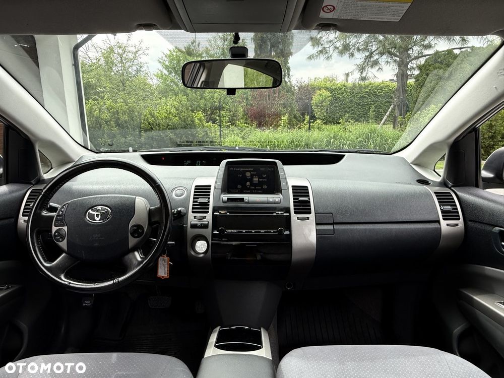 Toyota Prius 1.5 VVT-i Sol - 19