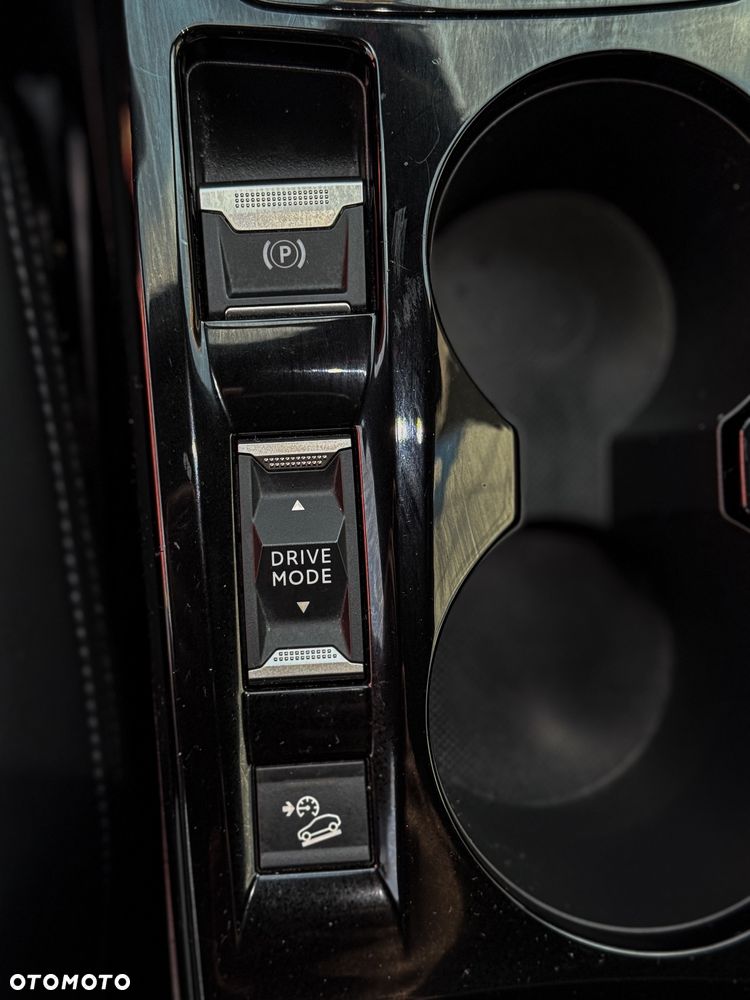 Peugeot 2008 1.5 BlueHDi GT Line S&S EAT8 - 15