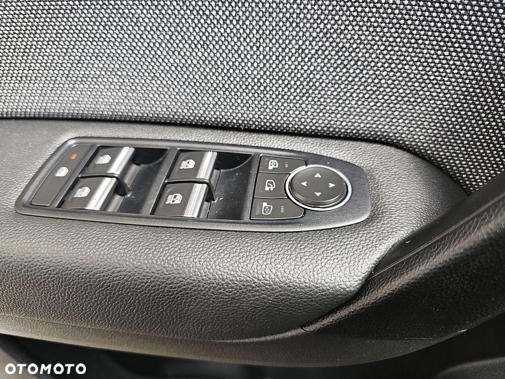 Renault Captur - 19
