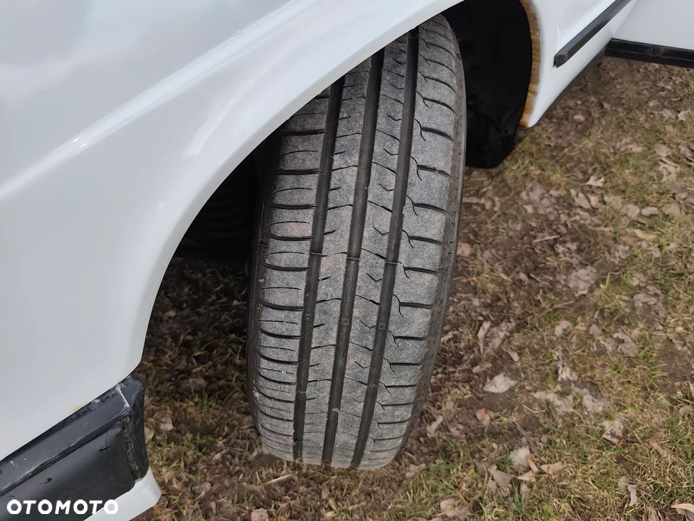 Mercedes-Benz W201 (190) - 10