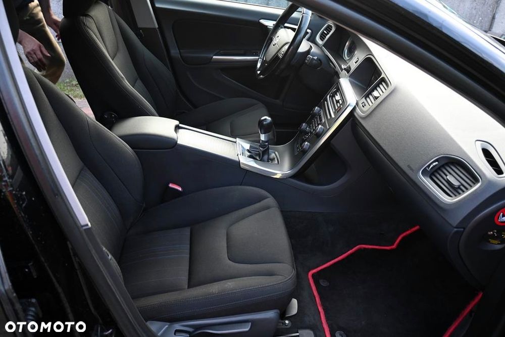 Volvo V60 - 29