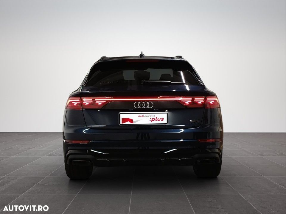 Audi Q8 - 9