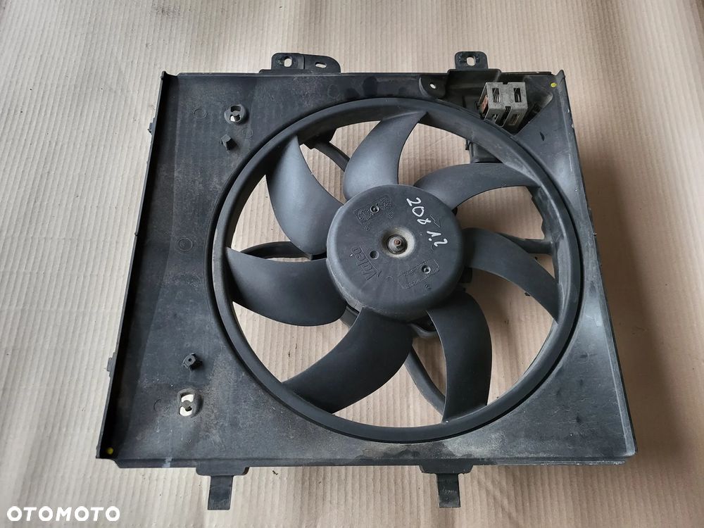 Wentylator chłodnicy Peugeot 208 1.2 VTI - 4