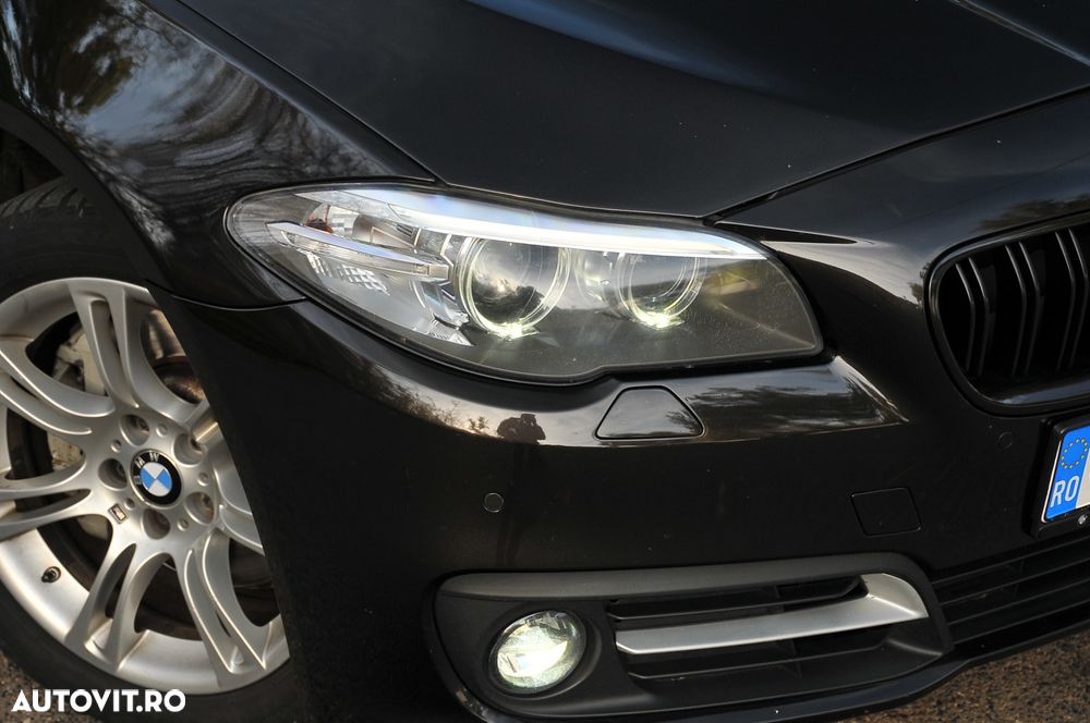 BMW Seria 5 525d xDrive - 30