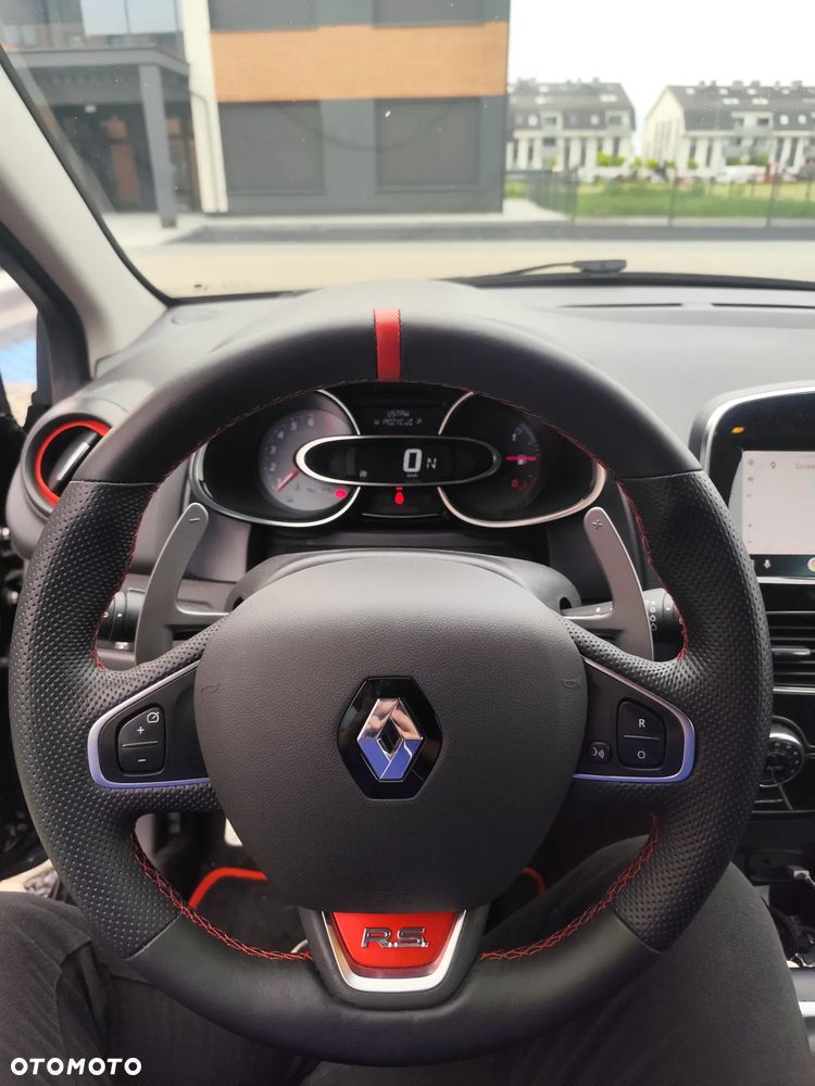 Renault Clio 1.6 R.S.Trophy 220 EDC - 24