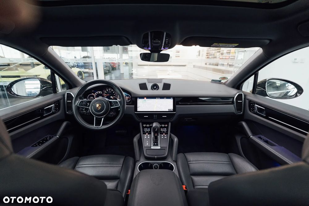 Porsche Cayenne Standard - 16