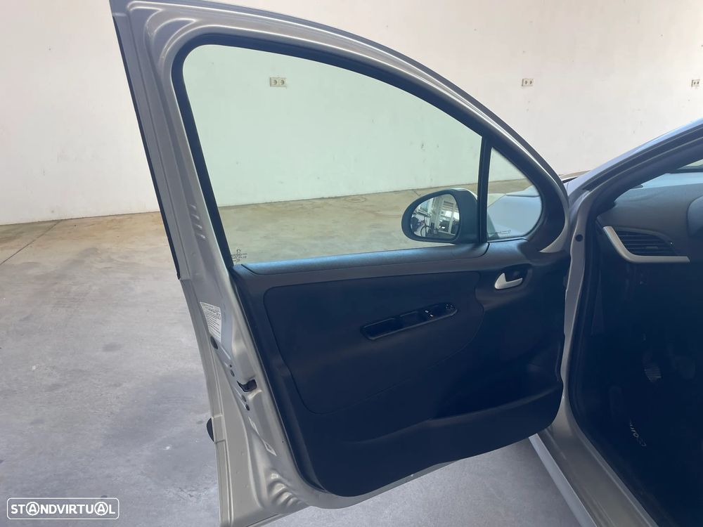 Peugeot 207 1.4 16V Active - 9