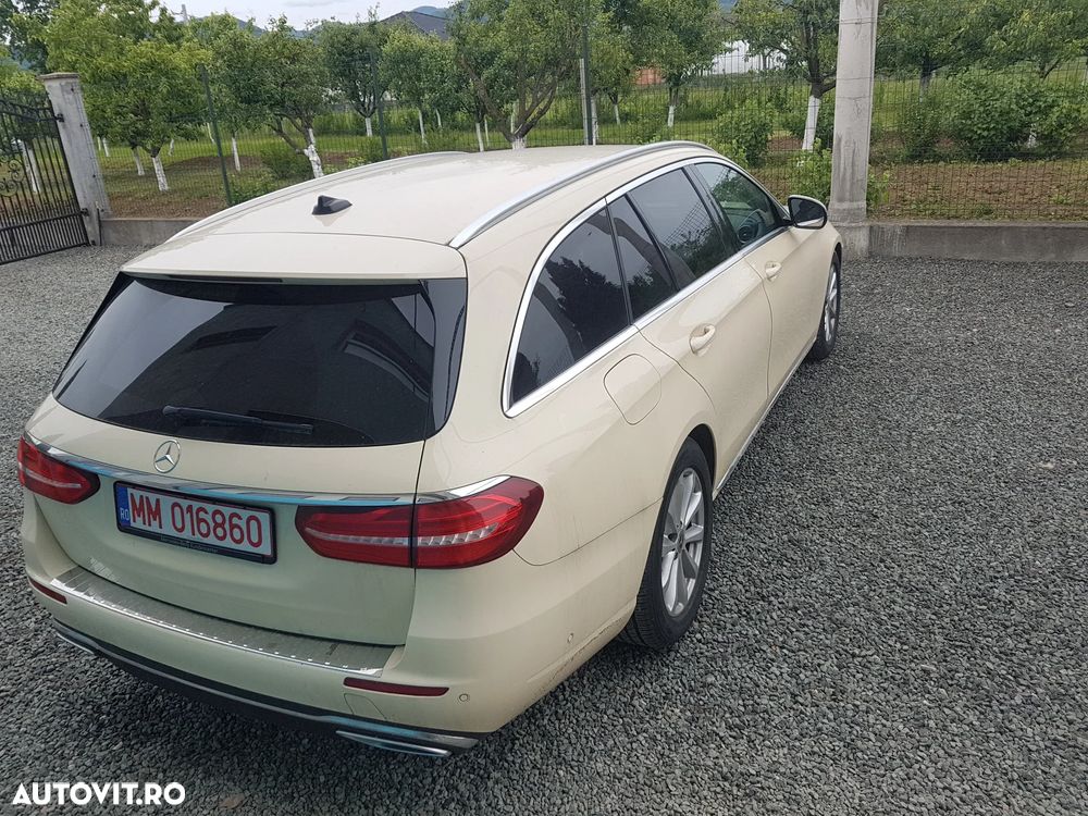 Mercedes-Benz E 220 d 4Matic T 9G-TRONIC Avantgarde - 5