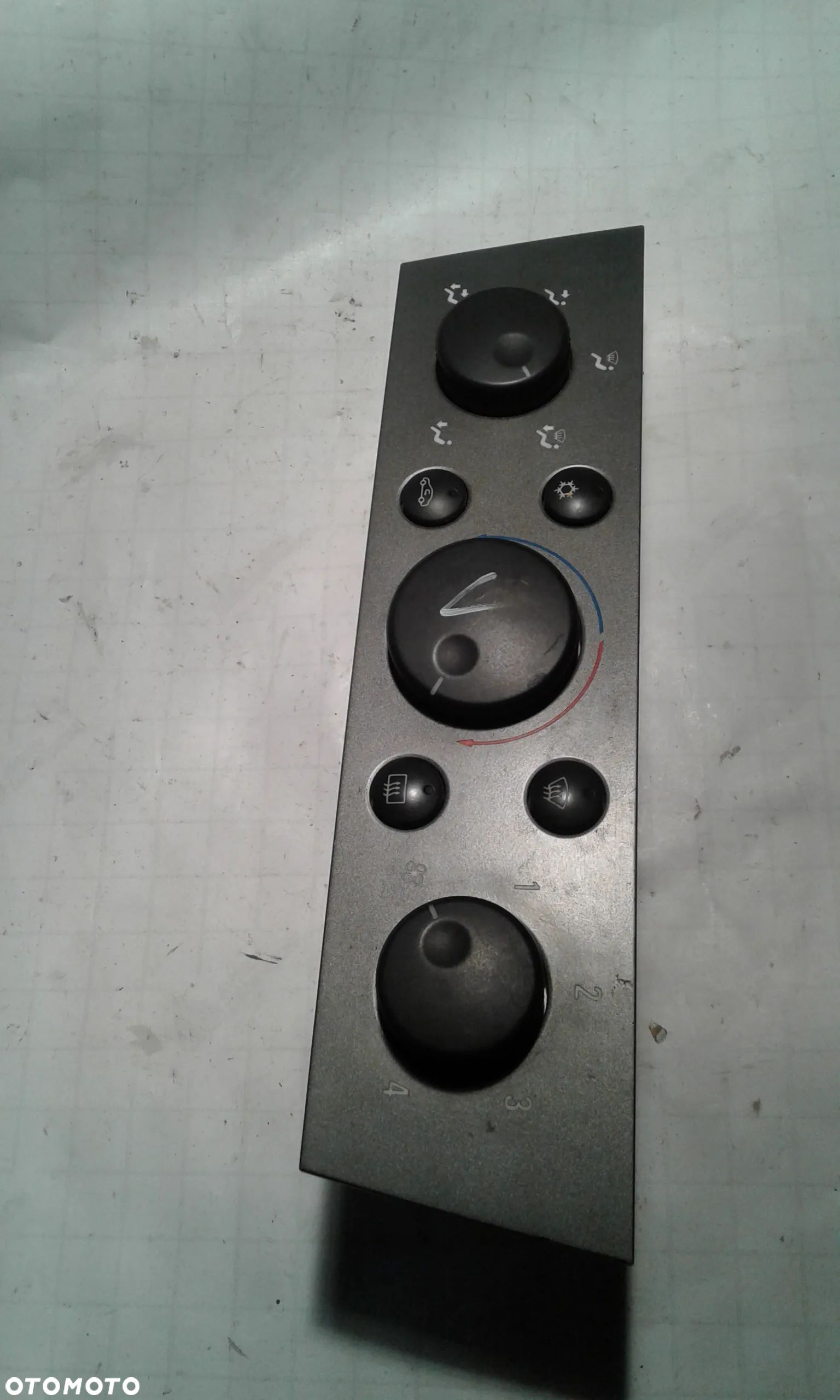 OPEL VECTRA C PANEL NAWIEWU KLIMATYZACJI 13138190 - 1