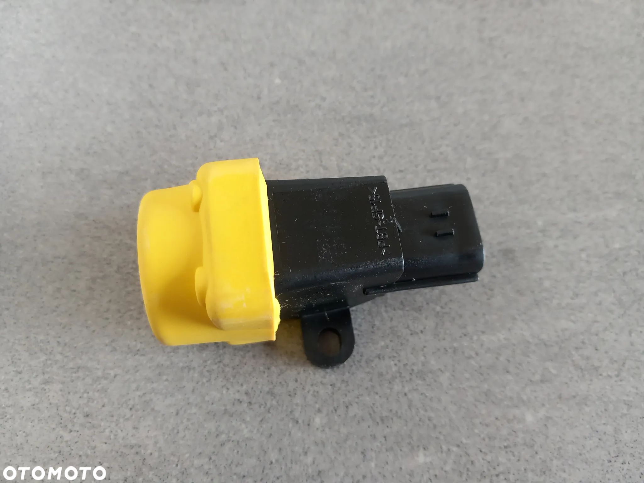Przełącznik zbiornik paliwa Ford Transit 2006-2014 1543680 - 1
