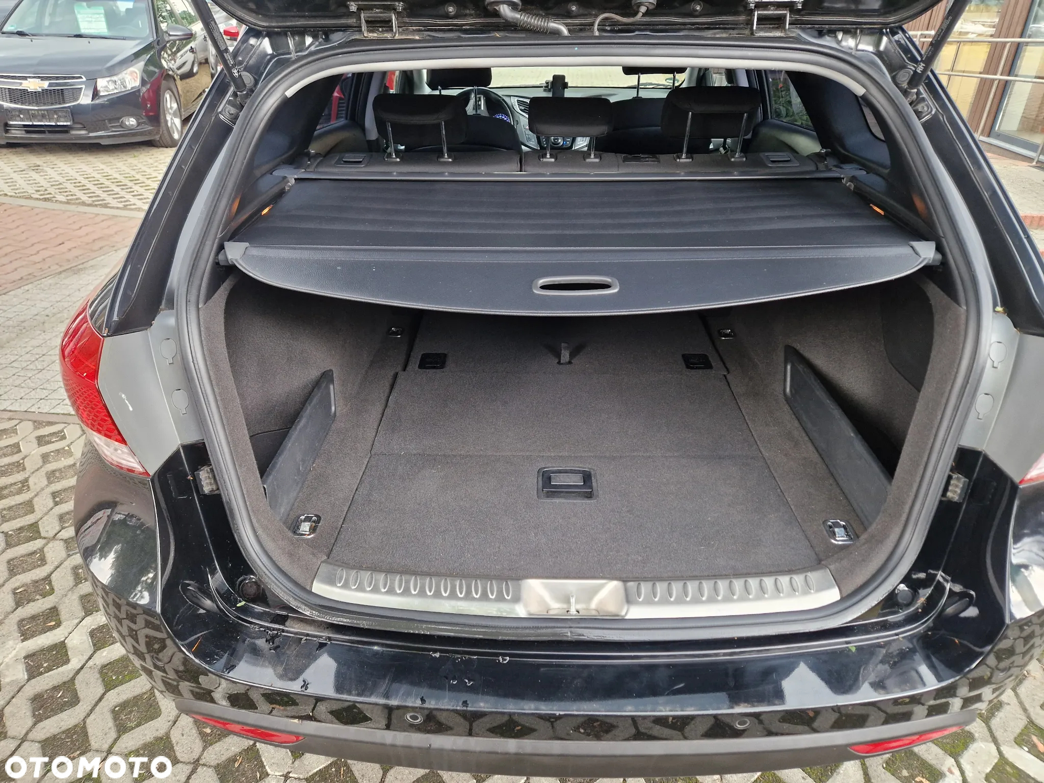 Hyundai i40 Kombi blue 1.6 Family+ - 7