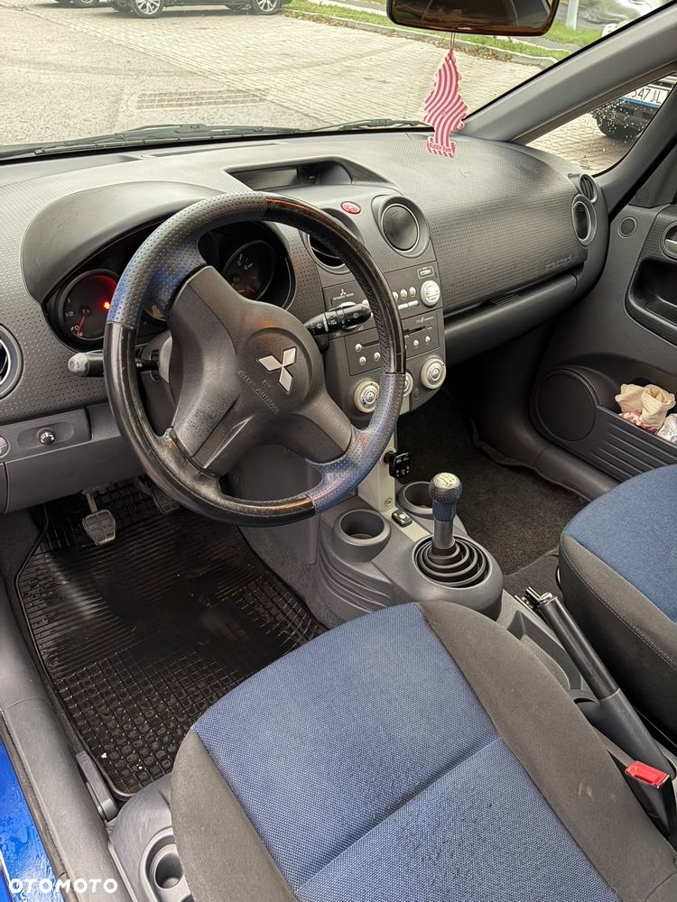 Mitsubishi Colt 1.5 Invite - 13