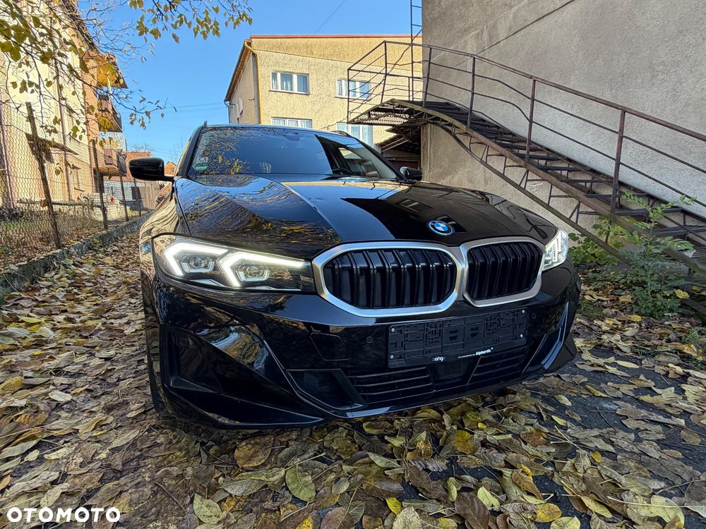 BMW Seria 3 330e xDrive Sport Line sport - 23
