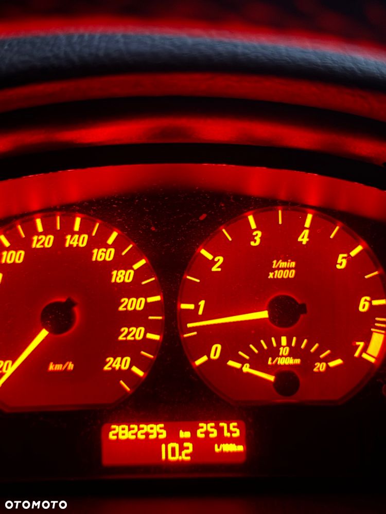 BMW Seria 3 318Ci - 16