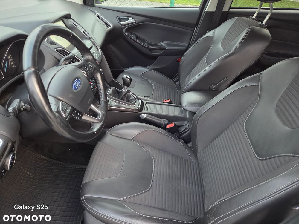 Ford Focus 1.5 EcoBlue Start-Stopp-System TITANIUM - 7