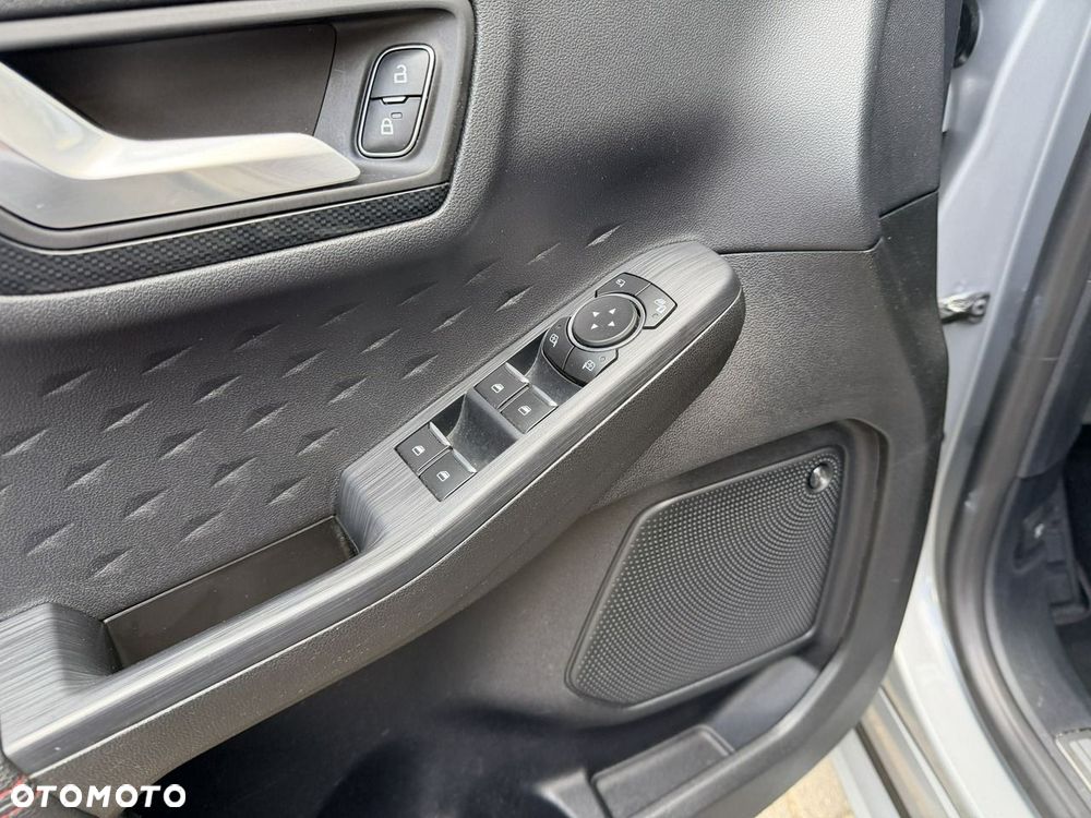 Ford Kuga - 18