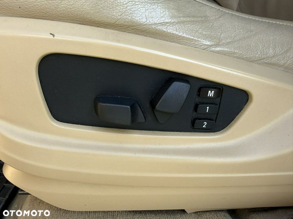 BMW X6 xDrive35d - 24