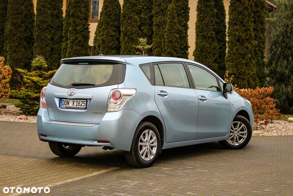 Toyota Verso 2.0 D-4D Executive - 15