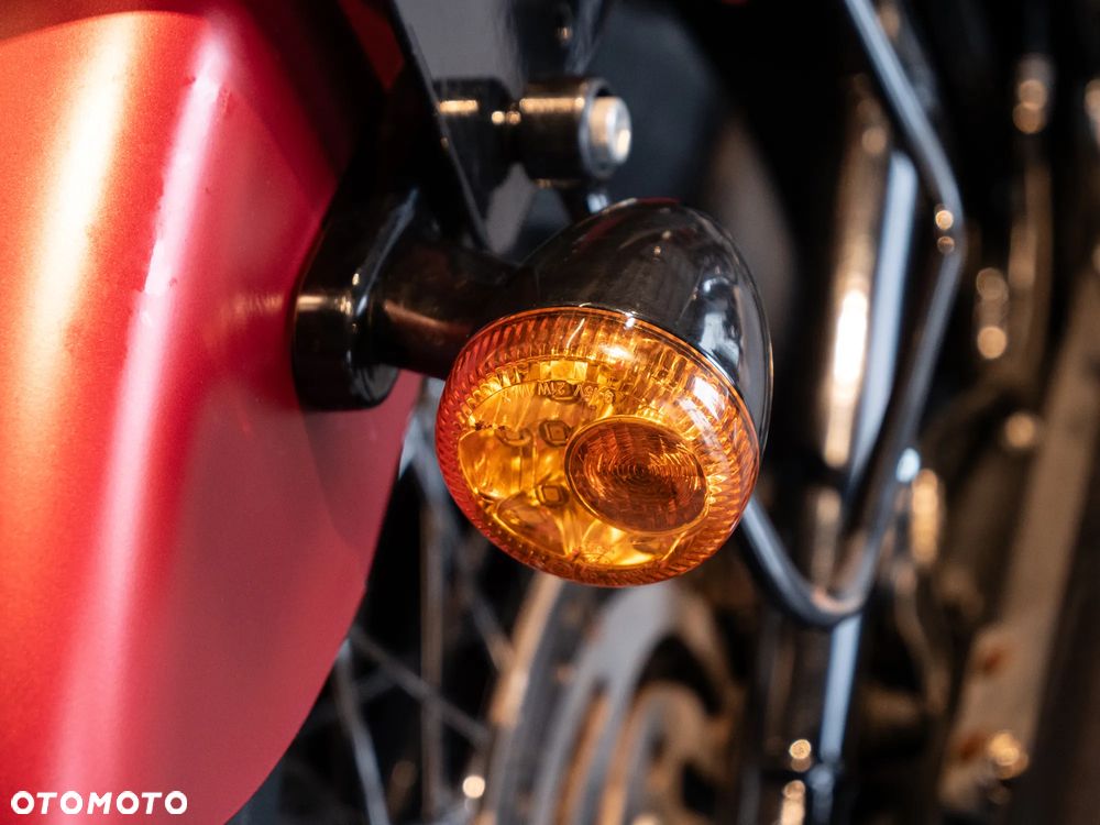 Harley-Davidson Softail Street Bob - 23