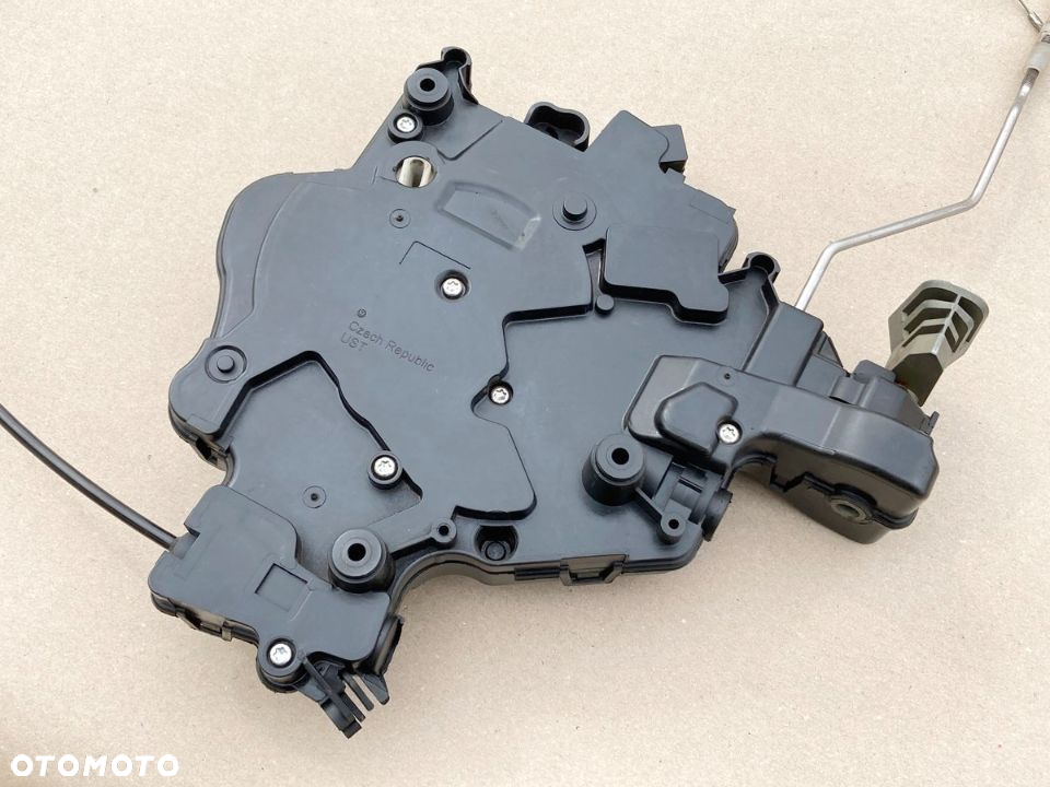 CZĘŚCI VW T5 LIFT T6 ZAMEK DRZWI PRZESUWNYCH TYŁ PRAWY 7H0843654AS - 6