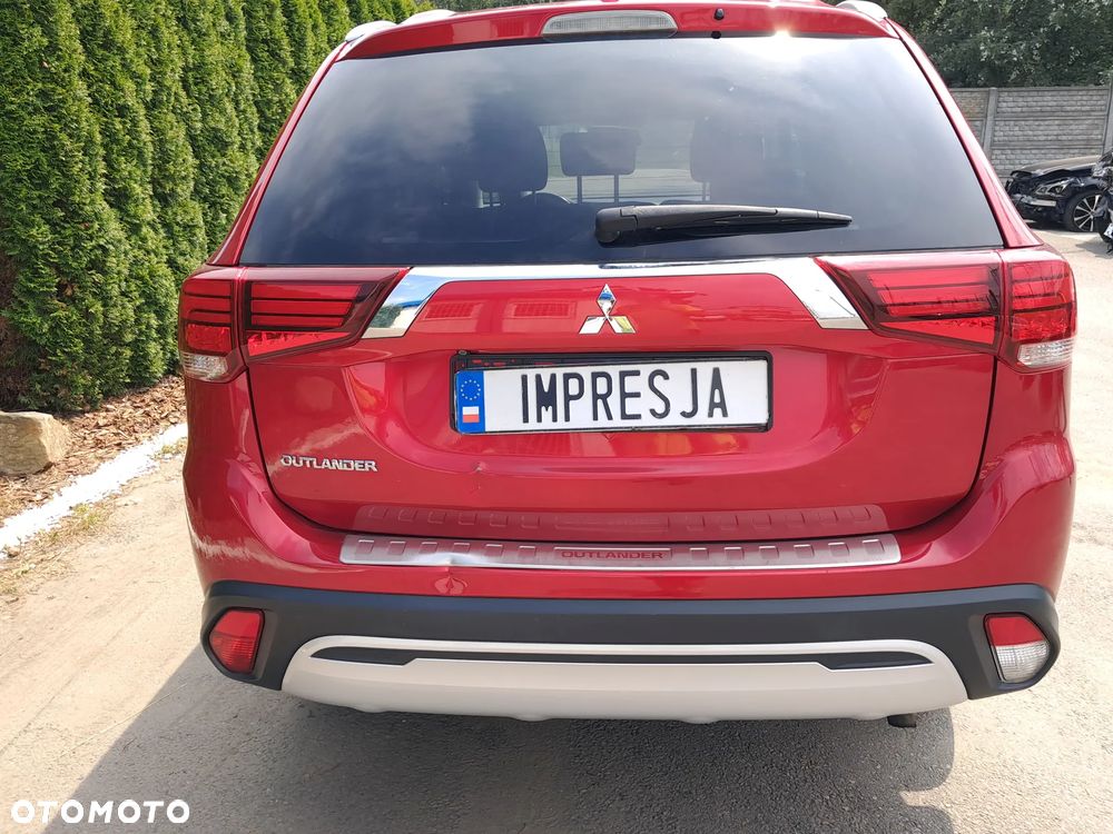 Mitsubishi Outlander - 19