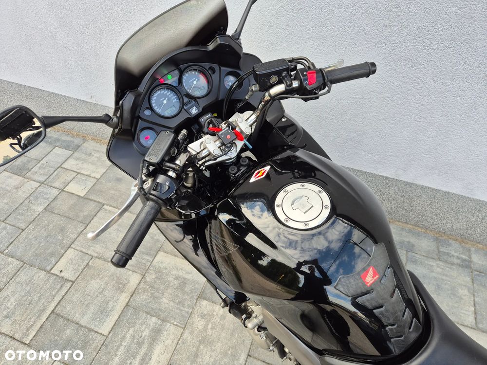 Honda CBF - 5