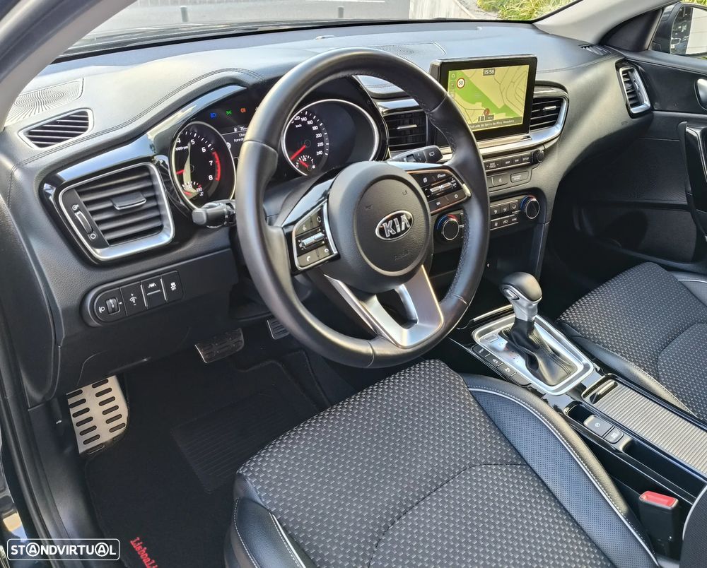 Kia Ceed 1.4 T-GDI TX+SRF 7DCT - 12
