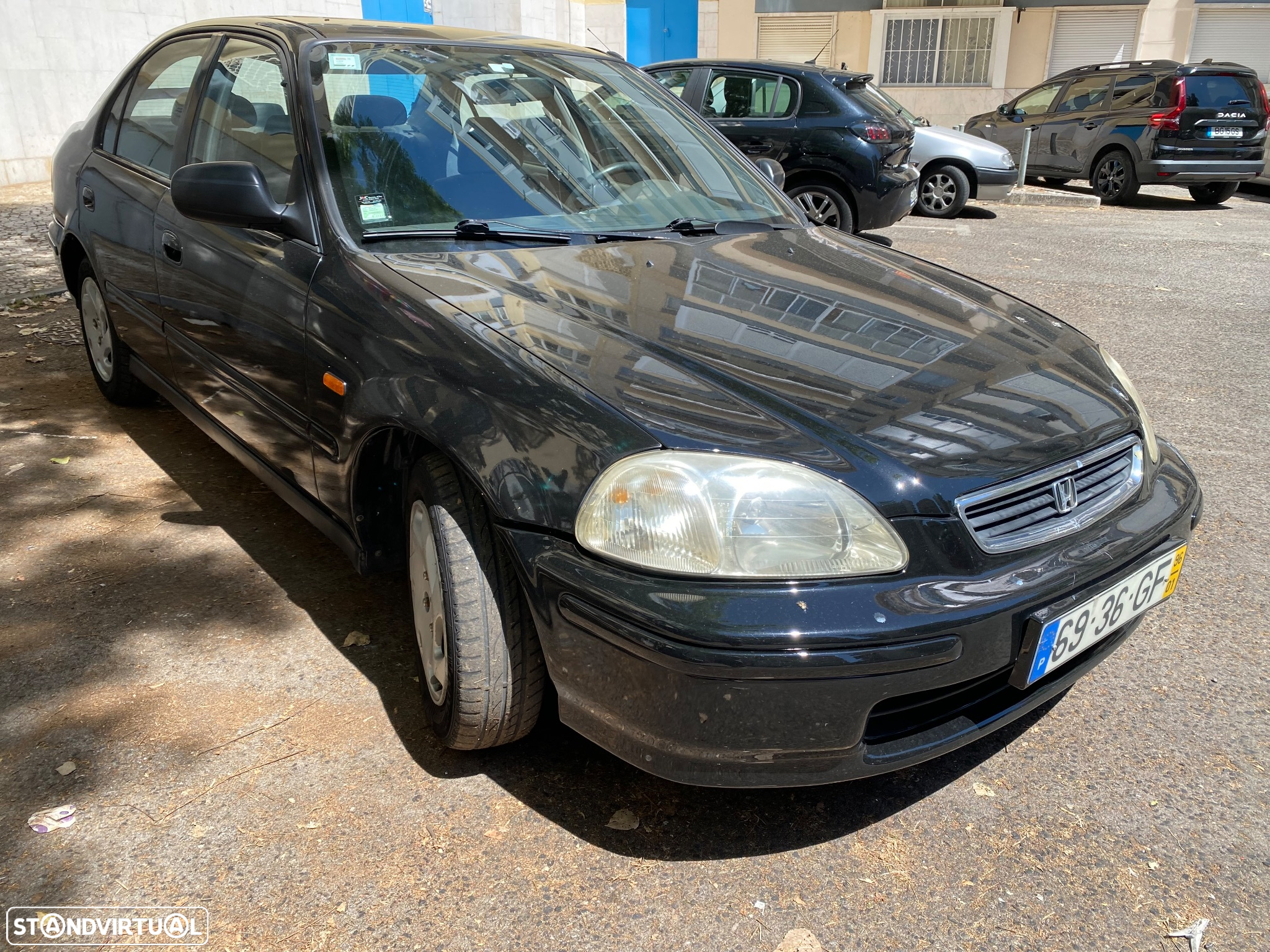 Honda Civic 1.5i LS - 2