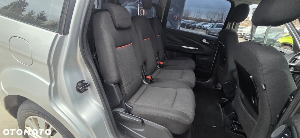 Ford Galaxy 2.0 TDCi Ghia - 33