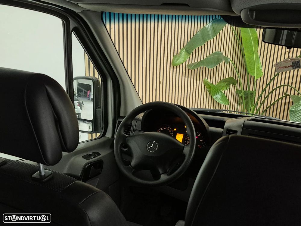 Mercedes-Benz Sprinter 313 CDI/43 TA Luxo - 11