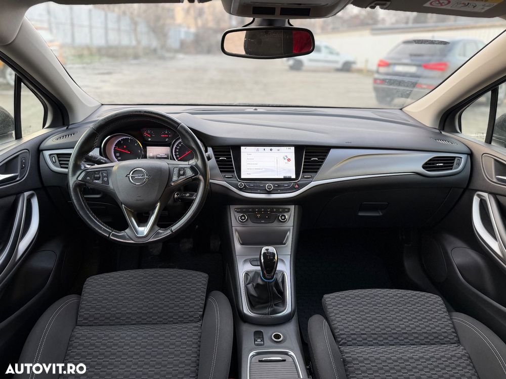 Opel Astra 1.6 D Start/Stop Dynamic - 9