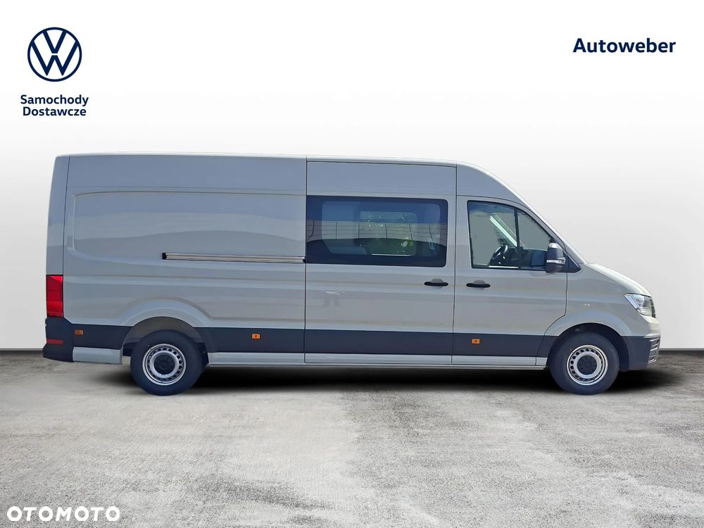 Volkswagen Crafter 35 Furgon, BRYGADÓWKA 7 osobowa, z wysokim dachem silnik: 2,0 l EURO VI SCR 140 KM / skrzynia biegów: Przedni napęd manualna 6-biegowa rozstaw osi: 4490 mm - 7
