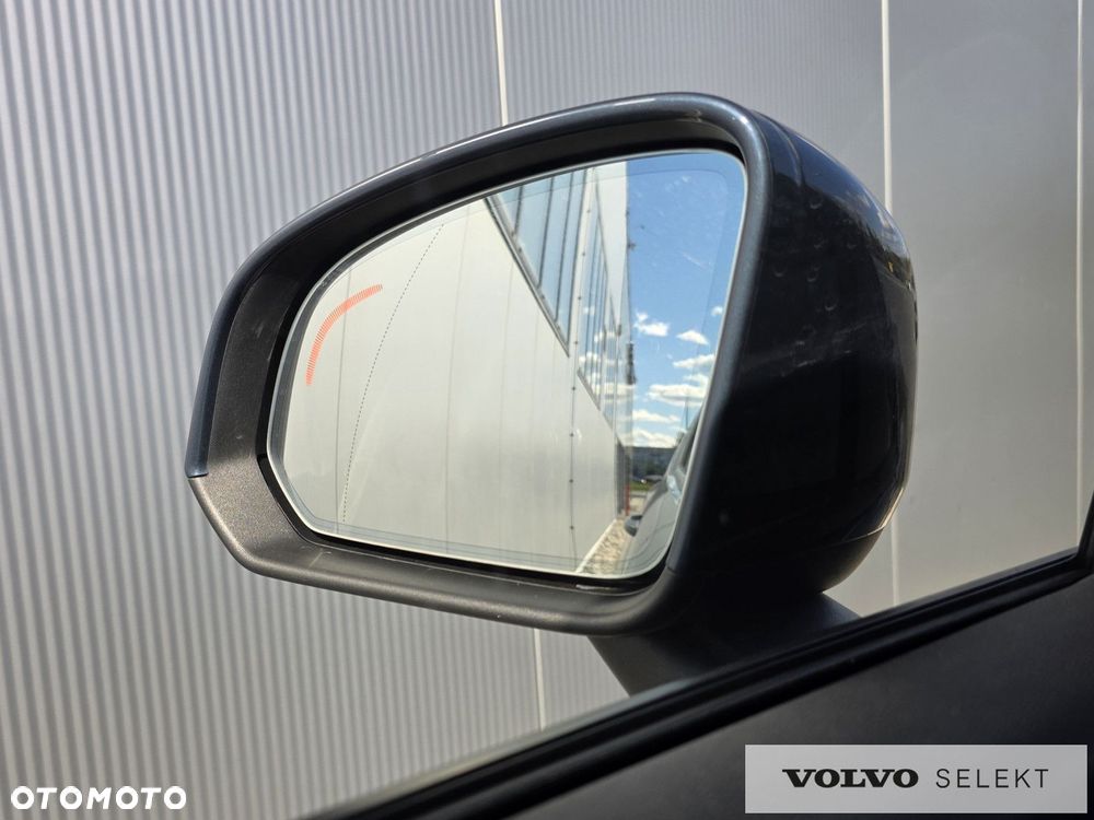Volvo XC 40 - 33