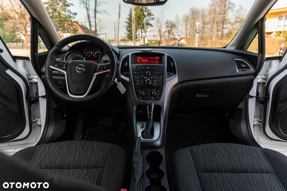 Opel Astra 1.4 Turbo Automatik Cosmo - 25