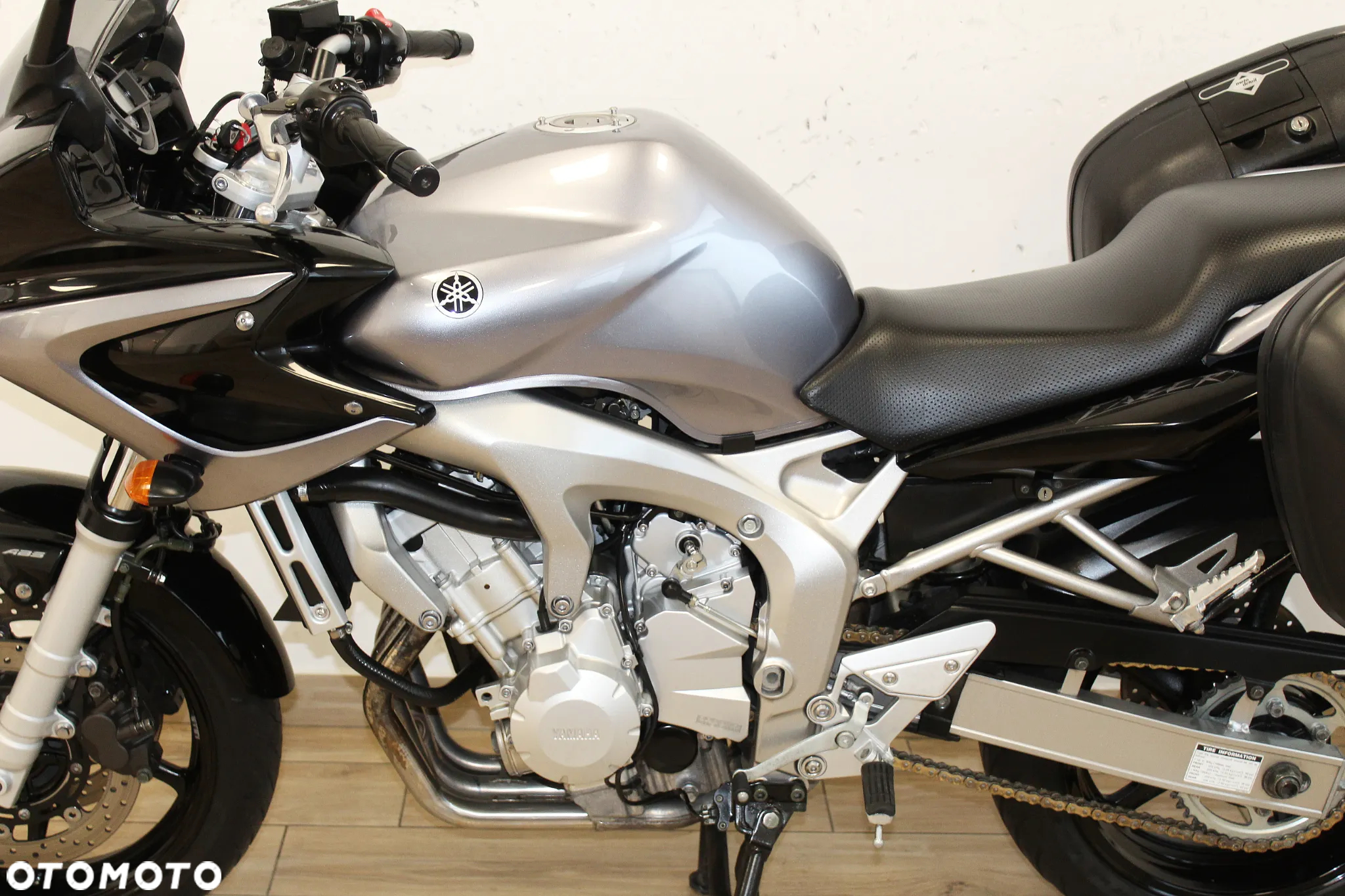 Yamaha FZ - 15