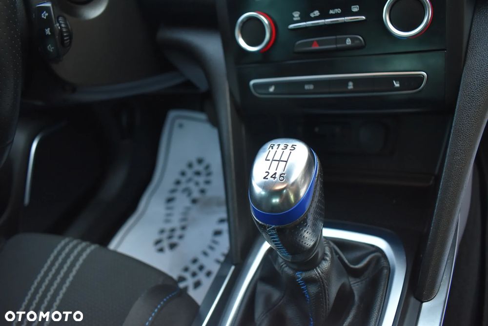 Renault Megane ENERGY dCi 130 GT LINE - 37