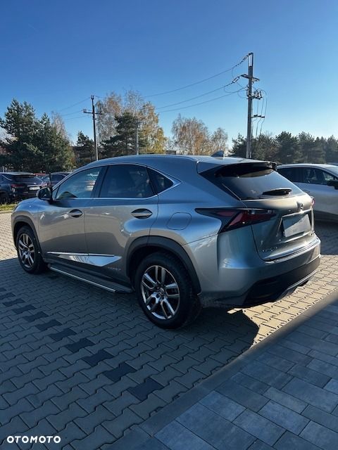 Lexus NX 300h Comfort AWD - 6