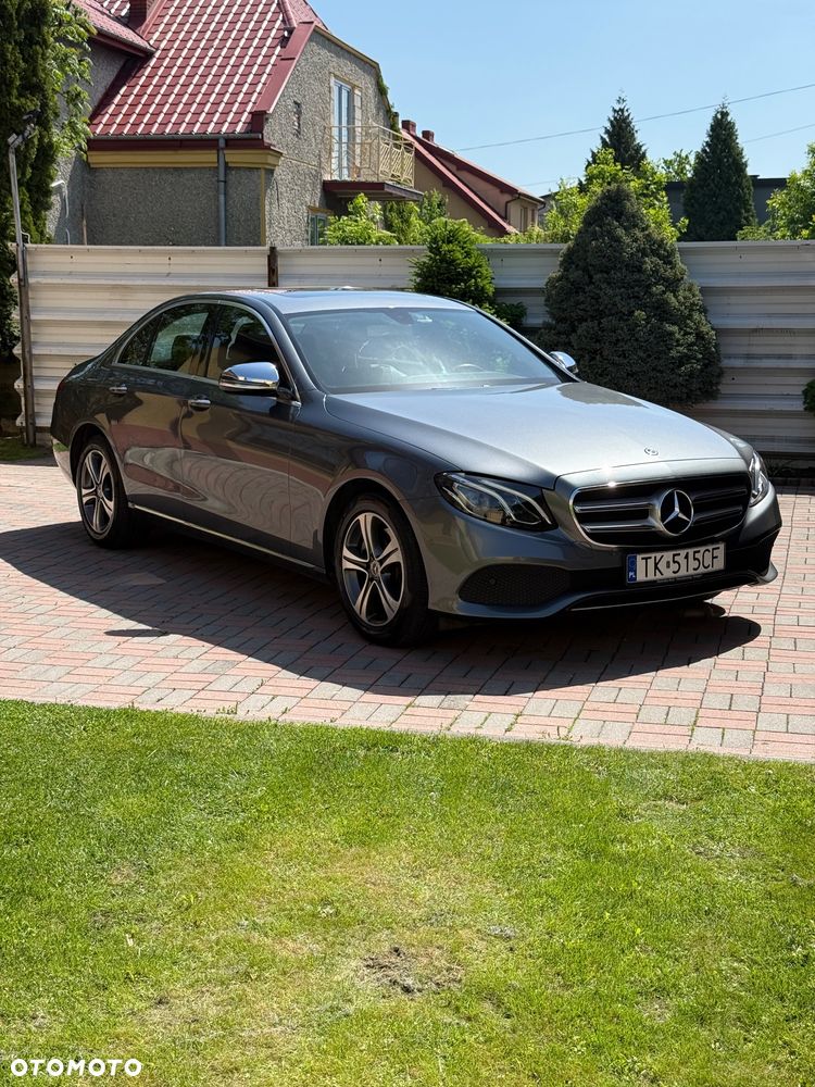Mercedes-Benz Klasa E 200 4-Matic 9G-TRONIC - 32