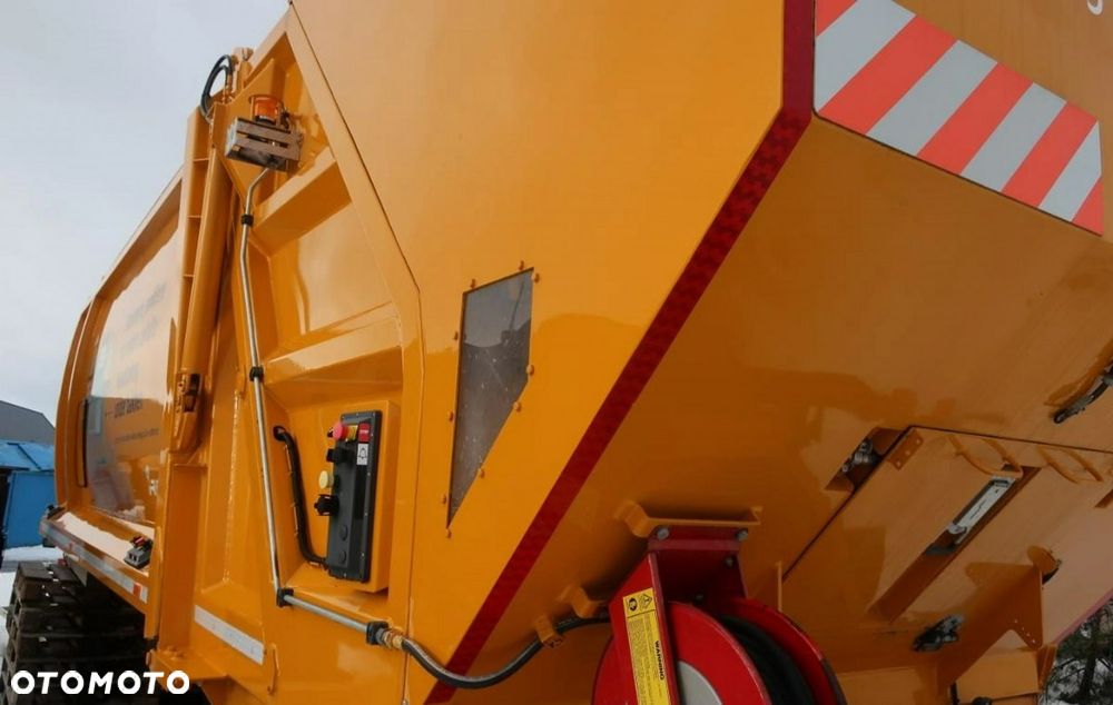 Kadussis CRV 2000 / ZABUDOWA ŚMIECIARKI / NOWA / DEMONSTRACYJNA / 18M3 / TYLNY ZAŁADUNEK / W PEŁNI SPRAWNA / MOŻLIWOŚĆ TRANSPORTU - 16