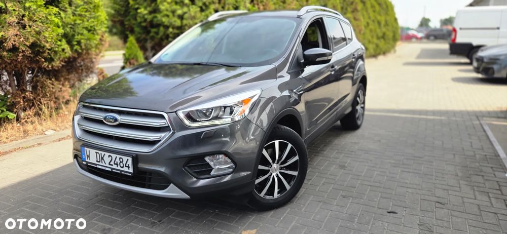 Ford Kuga 1.5 EcoBoost 2x4 Titanium - 4
