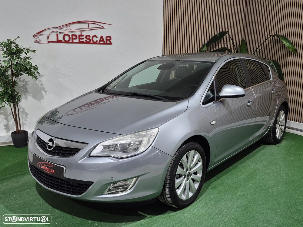 Opel Astra 1.4 Cosmo - 1